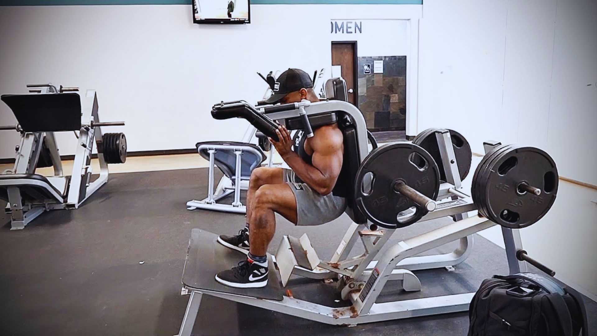 V-Squat Machine