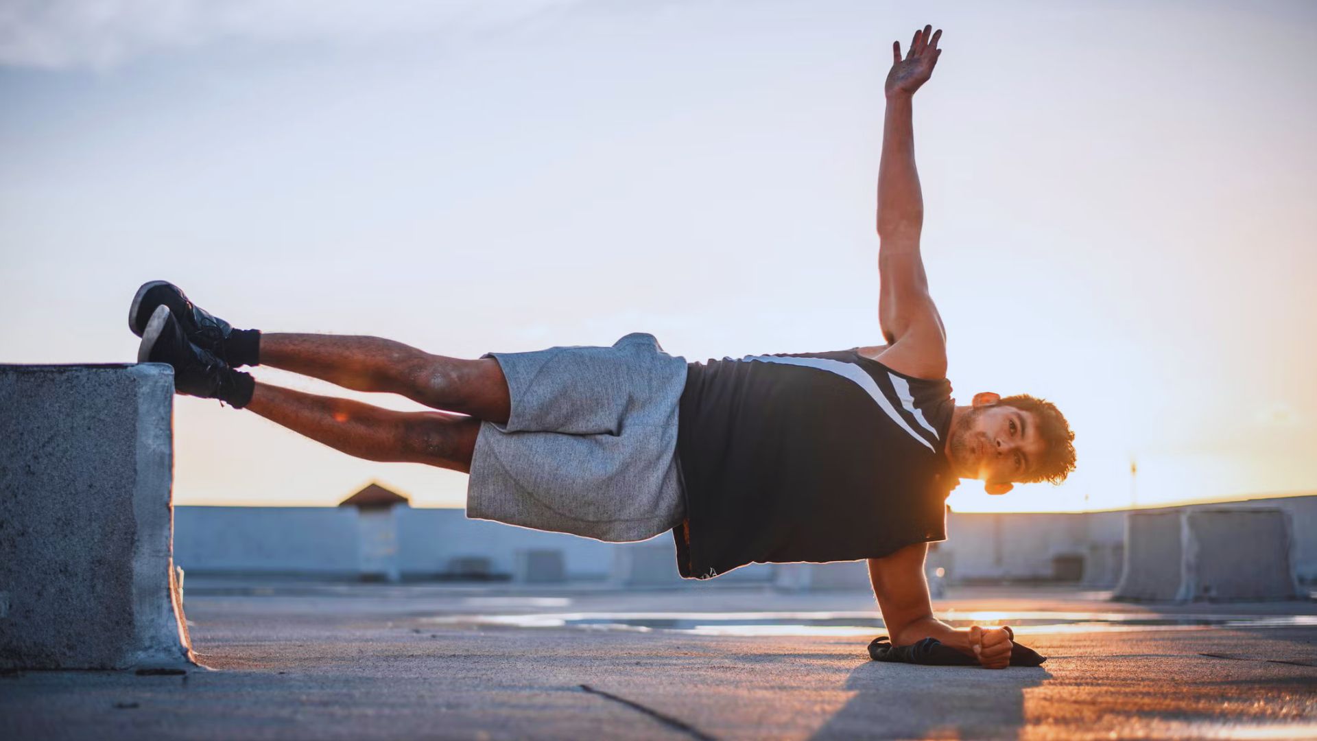 Isometric Core Exercises (Planks and Variations)