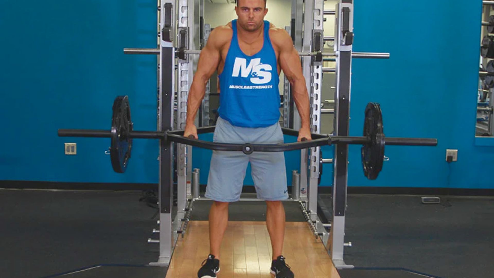 Trap Bar Shrugs