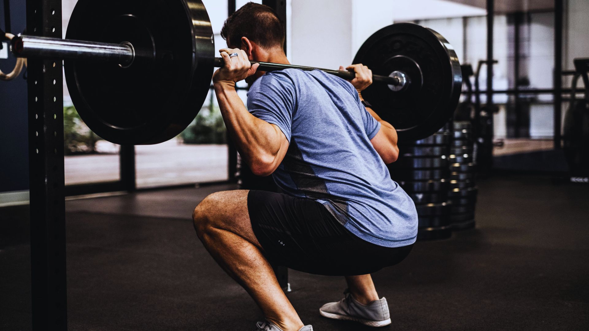 How Weight Lifting Affects the Lower Back?