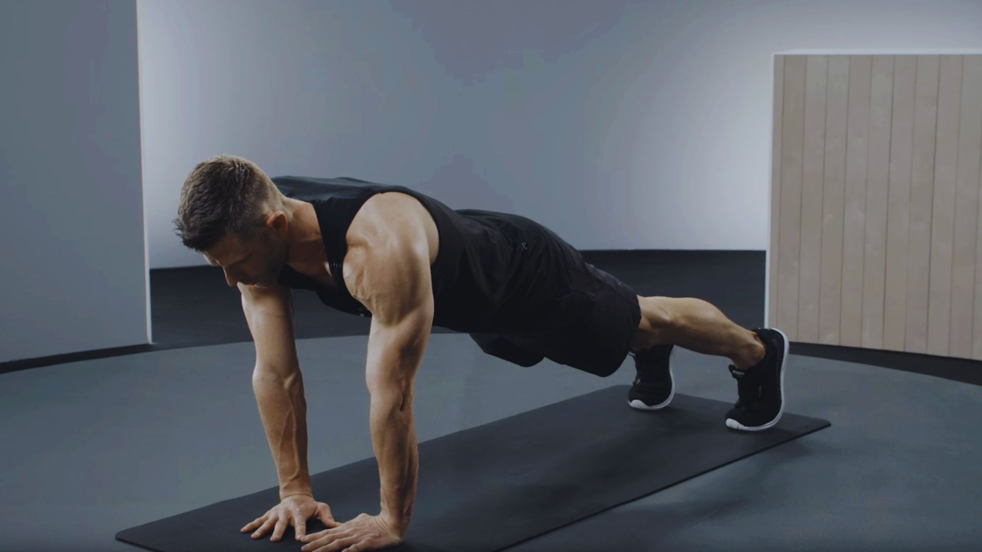 What Percentage of Body Weight Is a Push Up