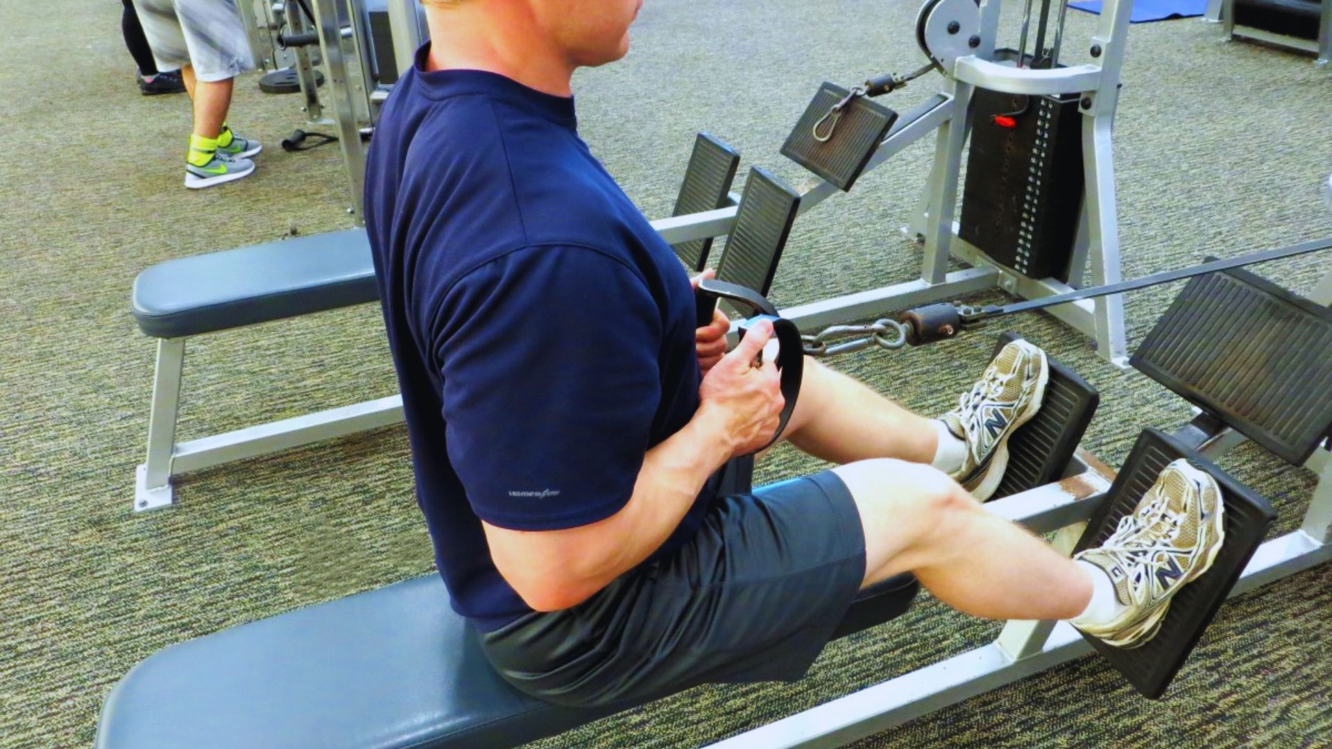 Close-Grip Cable Row