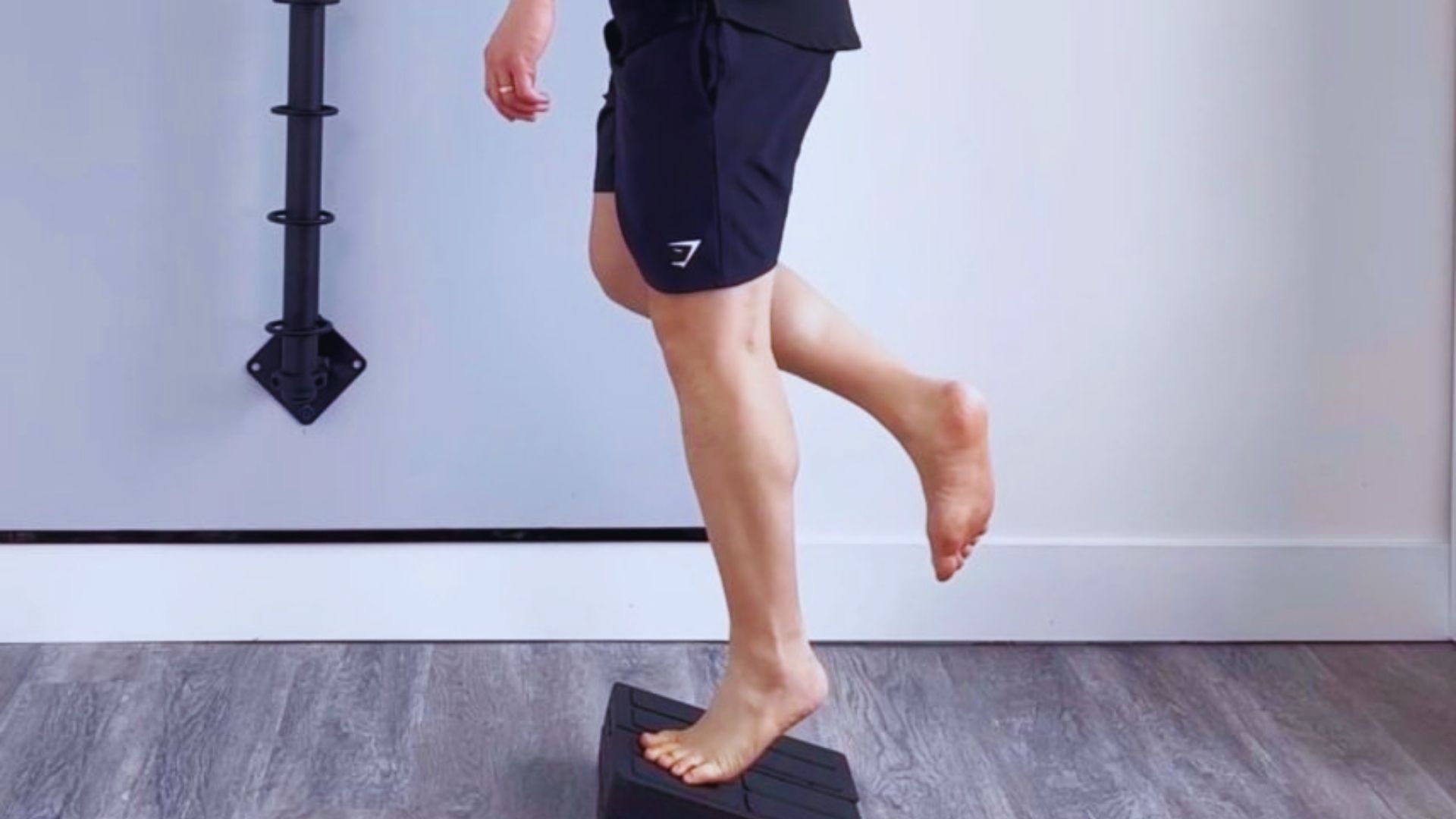 Single-Leg Raised Calf Raise