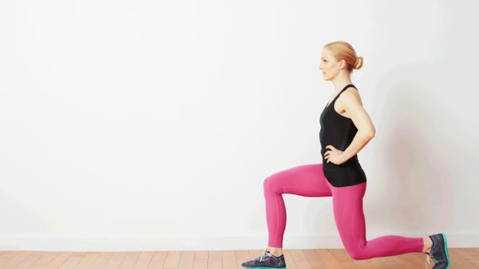 Walking lunges is one of the Best Upper Glute Exercises