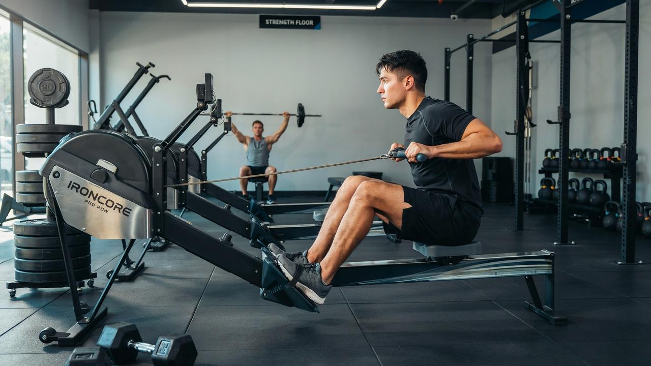 6. Plate-Loaded Upper Back Row