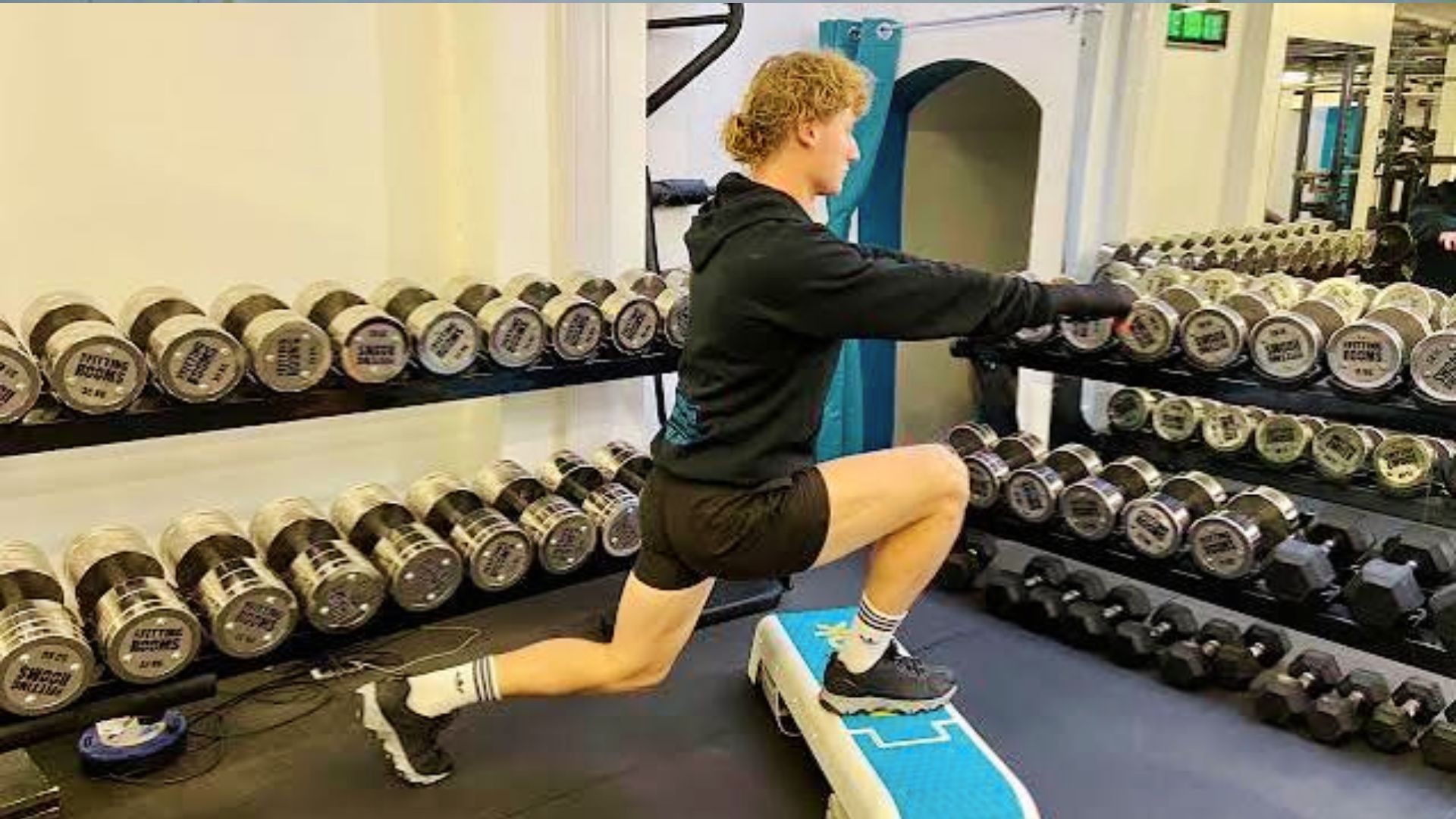 Reverse Lunges is one of the Best Upper Glute Exercises